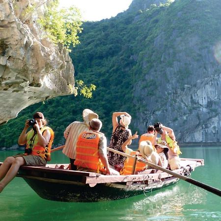 Hotel Charm Boutique Cruise Ha Long Exterior foto