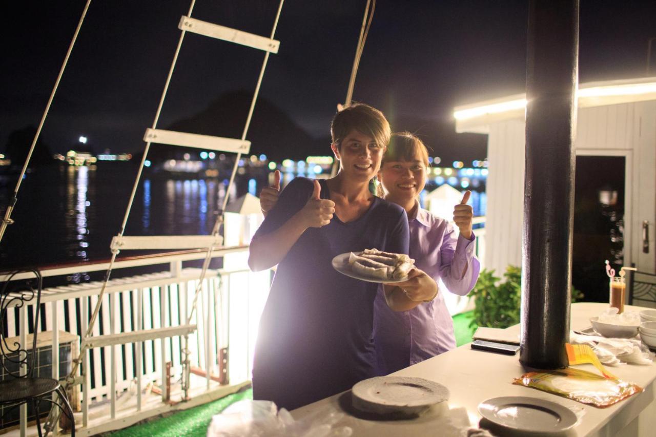 Hotel Charm Boutique Cruise Ha Long Exterior foto