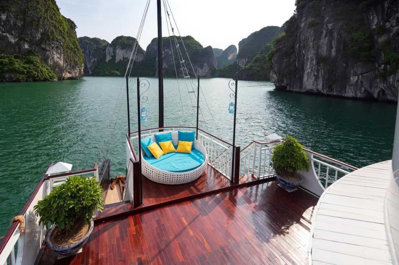 Hotel Charm Boutique Cruise Ha Long Exterior foto